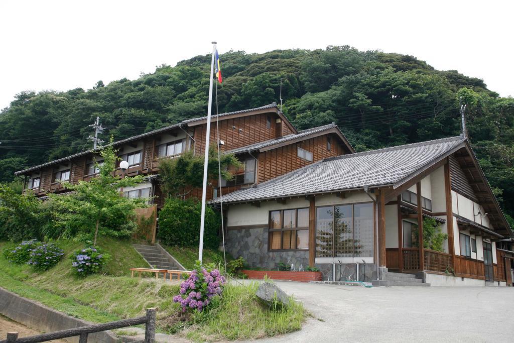 Minatokan Hotel Kami  Екстериор снимка